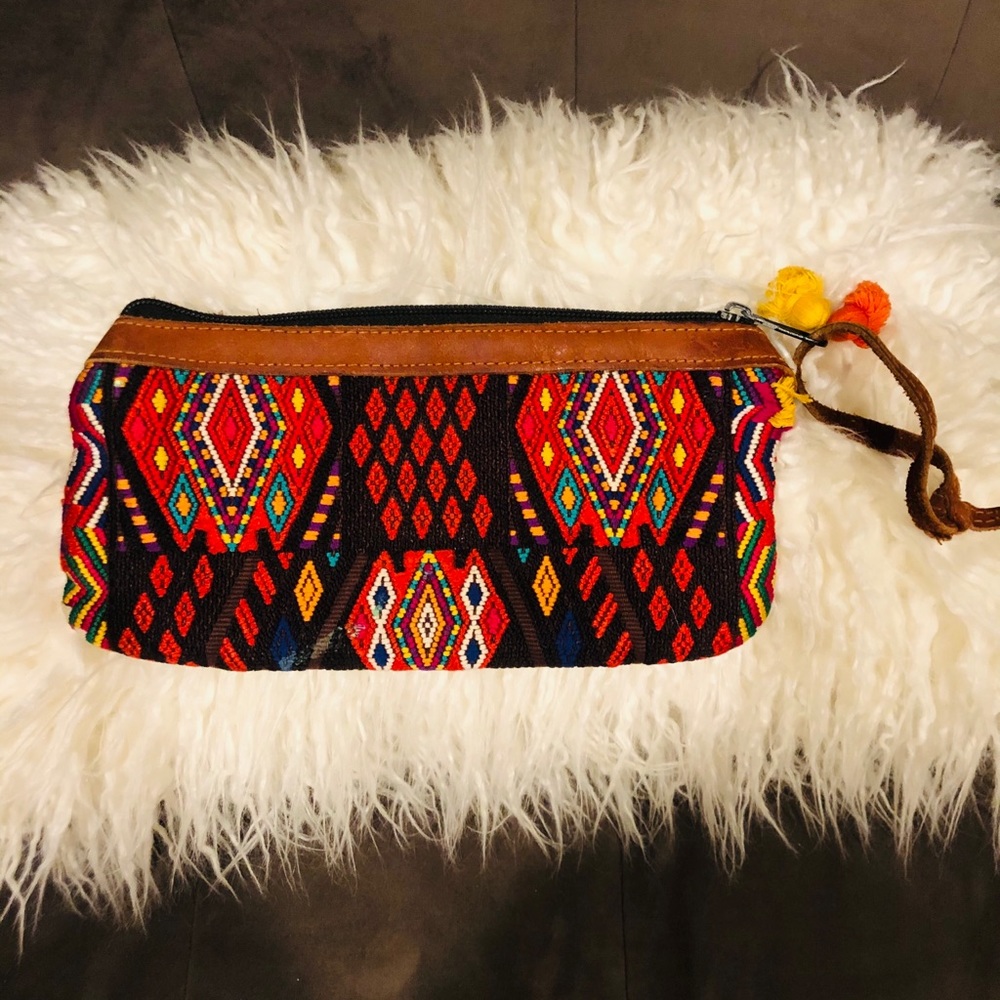 Nena and Co clutch